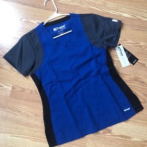 Greg’s Anatomy Active Scrub Top